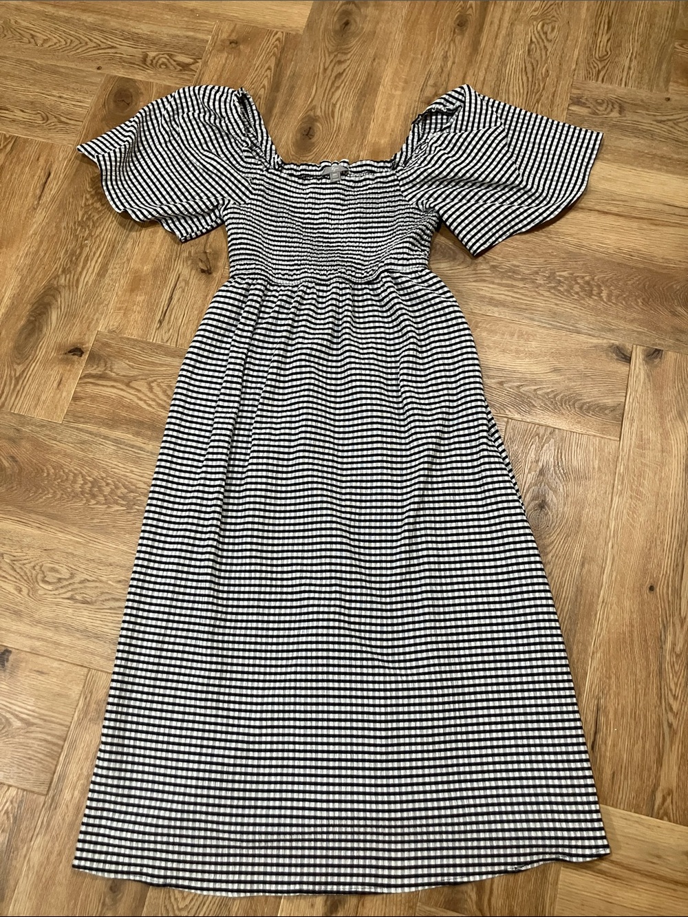 Thyme Maternity Black and White Gingham Puff-Sleeve Midi Dress